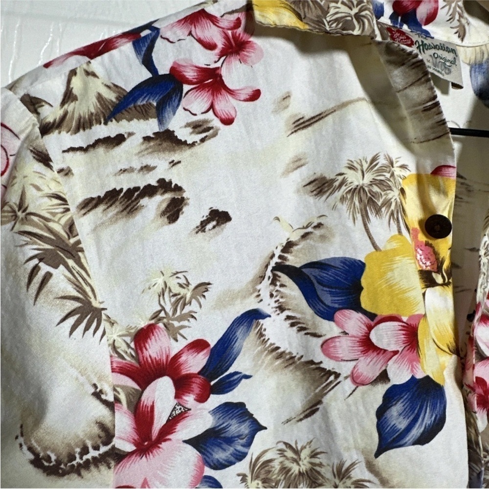 Hilo Hattie Top Floral Aloha Hawaiian Button Down Tropical USA Made Medium - Picture 9 of 13